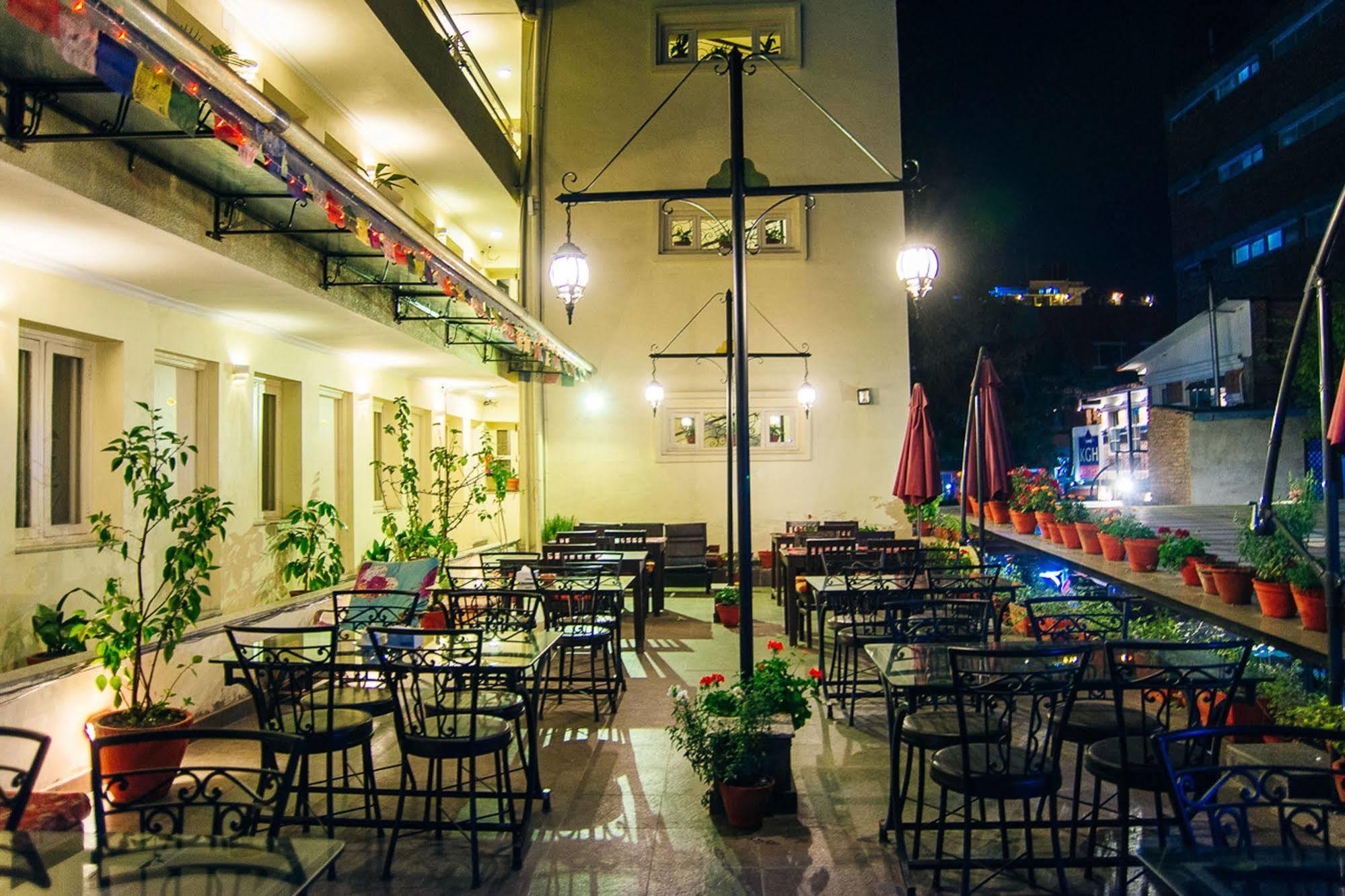 Hotel Highlander, Thamel Kathmandu Exterior photo